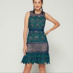 Belle BADGLEY MISHKA  Gren Navy Crochet Overlay Evening Dress Size 2